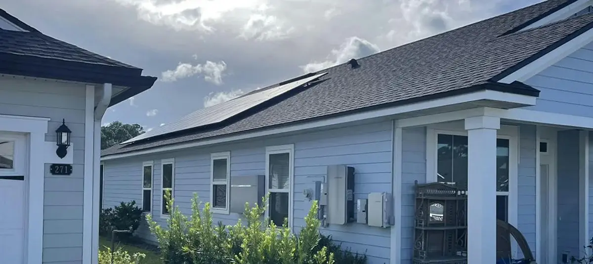 Virginia suburban home with rooftop solar panels in an HOA neighborhood